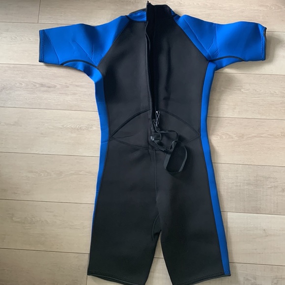 Wetsuit- mens S blue and black Neoprene - Picture 2 of 4
